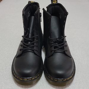 Dr. Martens 1460 Junior Boots.